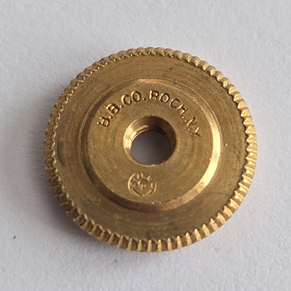 Vintage pin Labor Omnia Vincit Union Carpenters & Joiners brooch lapel - Picture 10 of 11